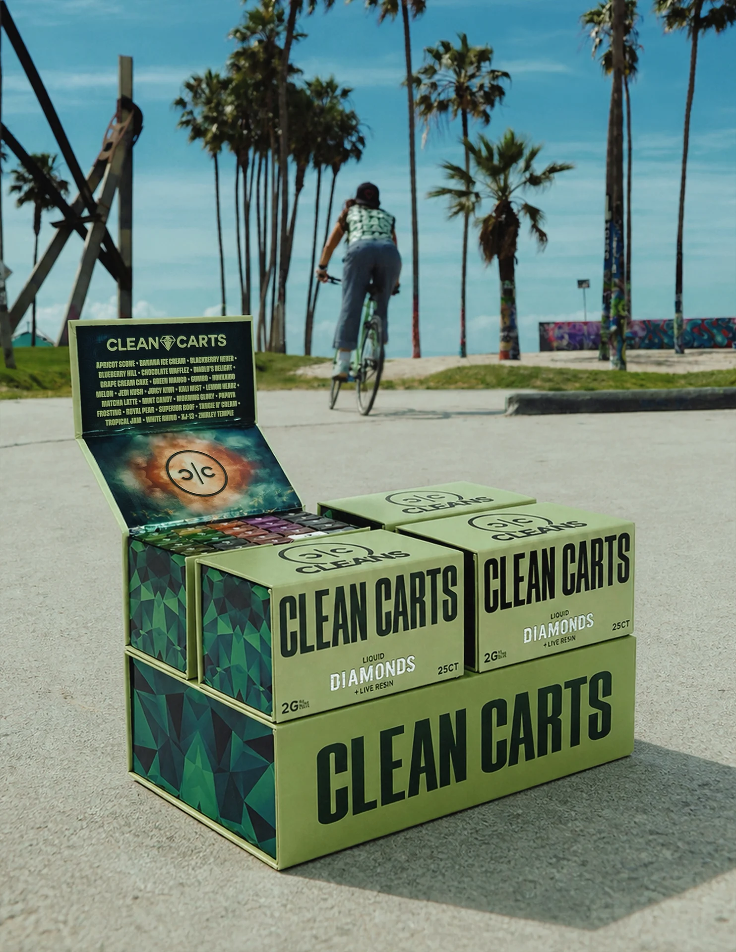 Clean Carts 2G Disposable Vapes with liquid diamonds and live resin